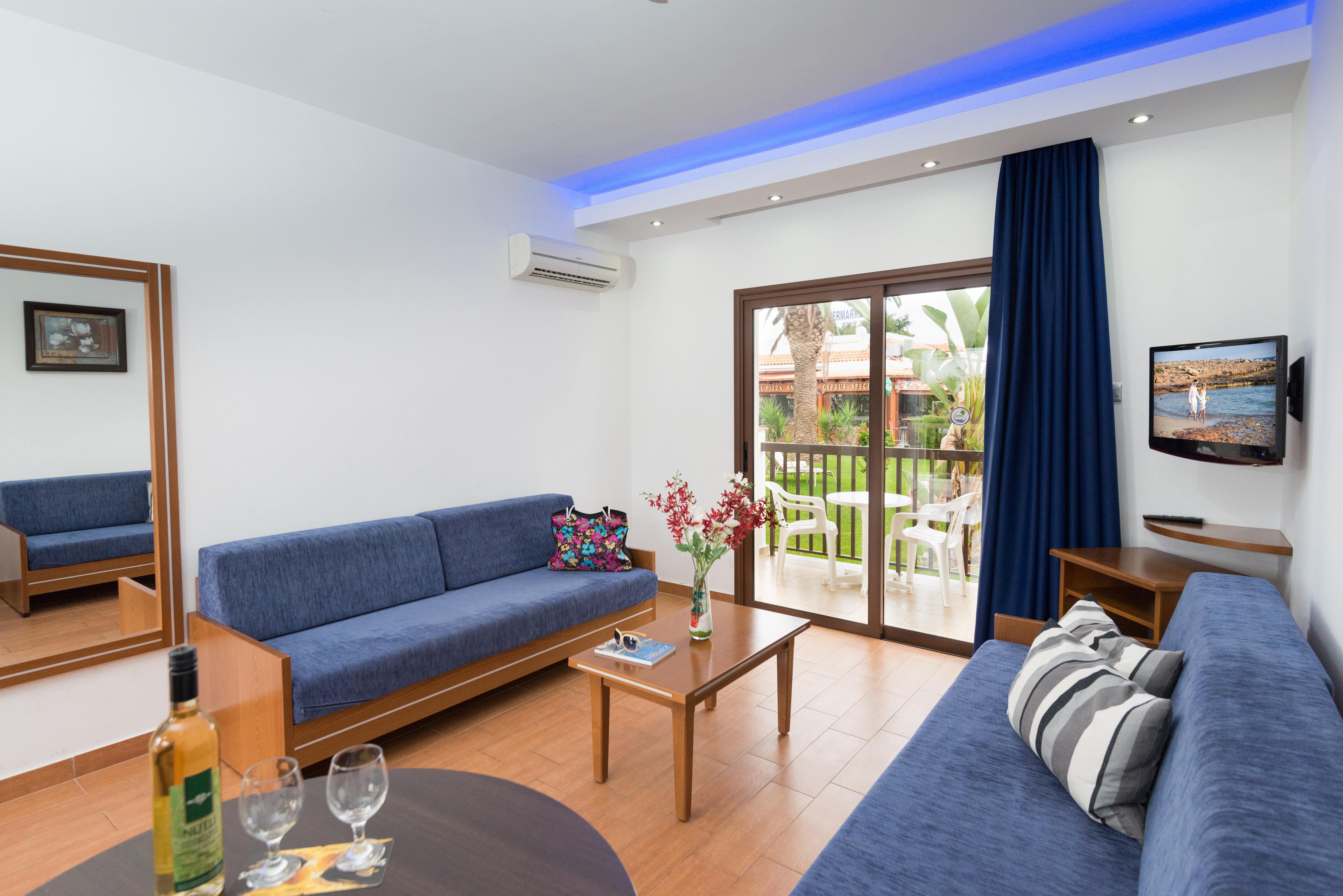Loutsiana Deluxe Apts Ayia Napa Exterior foto
