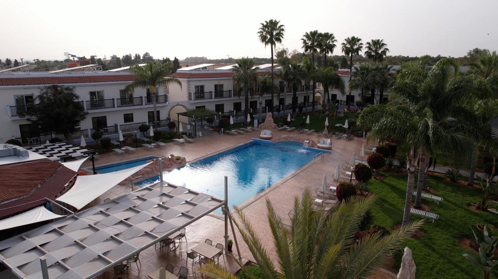 Loutsiana Deluxe Apts Ayia Napa Exterior foto