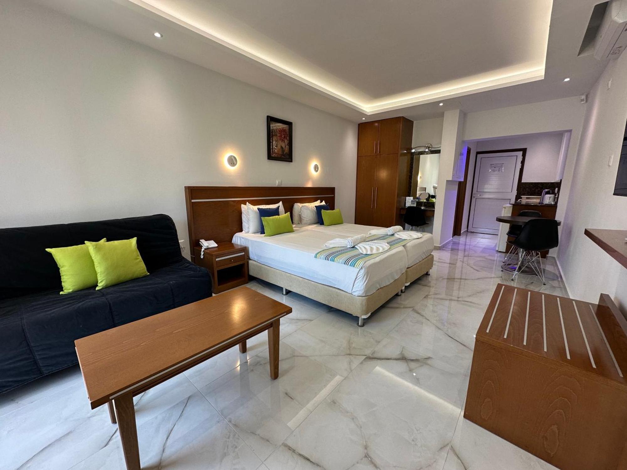 Loutsiana Deluxe Apts Ayia Napa Exterior foto